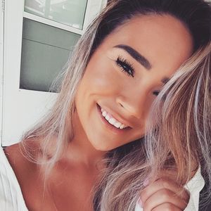 Meet your Posher, Jeana